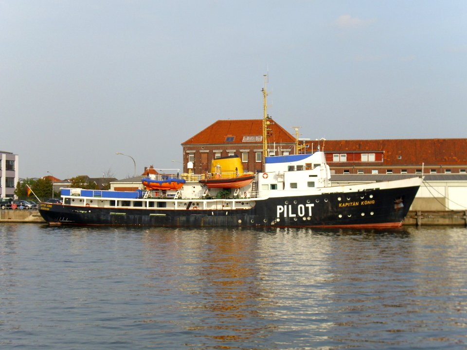 Pilot vessel Kapitän König