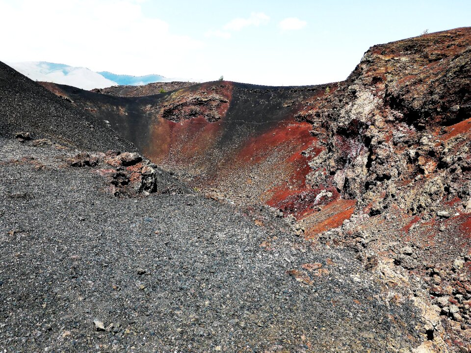 Grit lava landscape