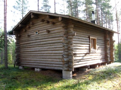 Piltuanjoki hut