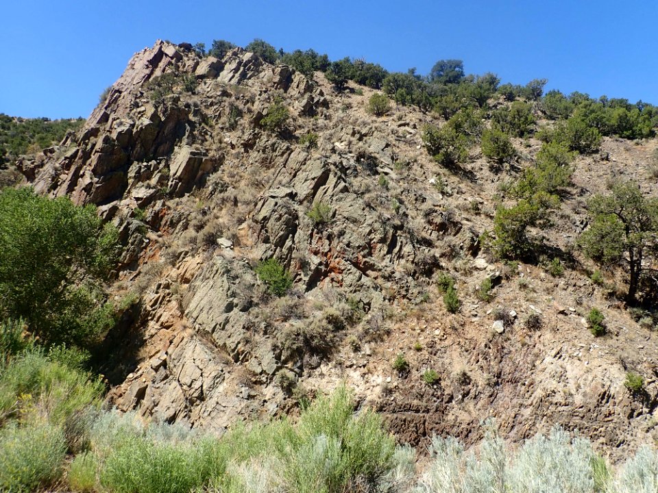 Piedra Lumbre Formation contact with Pilar Formation