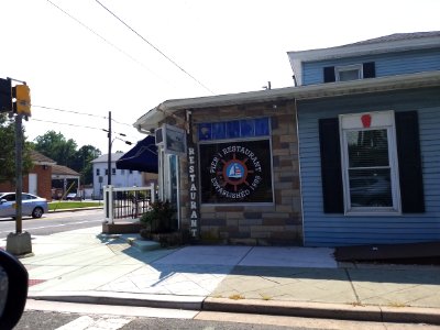 Pier 1 restaurant 