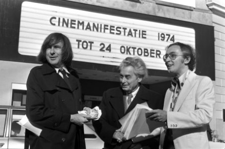Pim en Wim prijs voor Joris Ivens tijdens Cinemanifestatie in Utrecht Wim Ver, Bestanddeelnr 927-5242