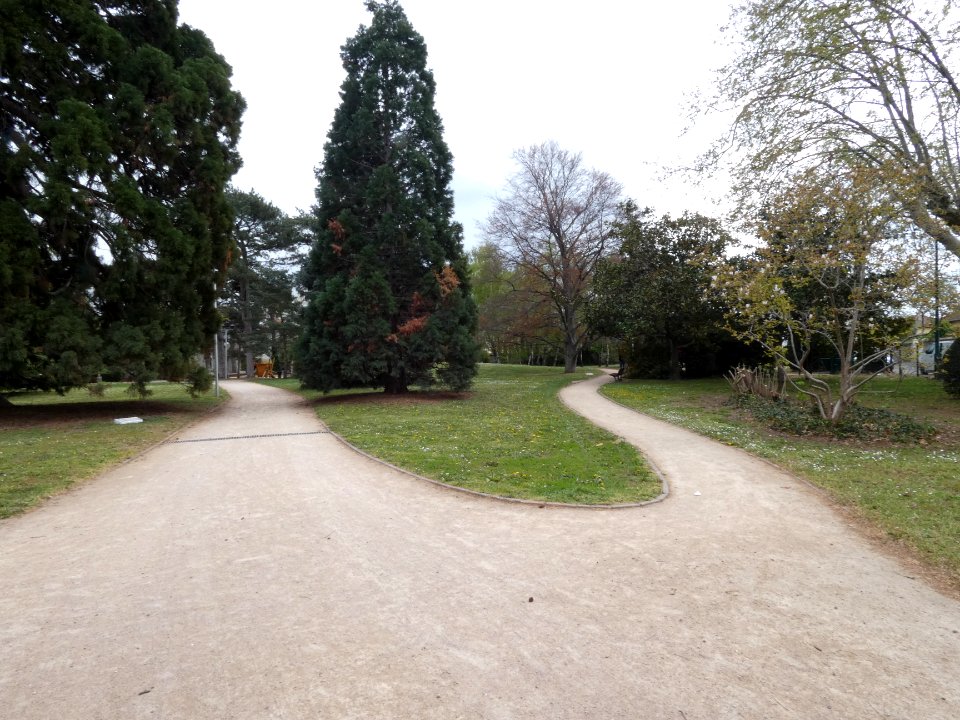 Pierre-Bénite - Parc Georges Manillier 01
