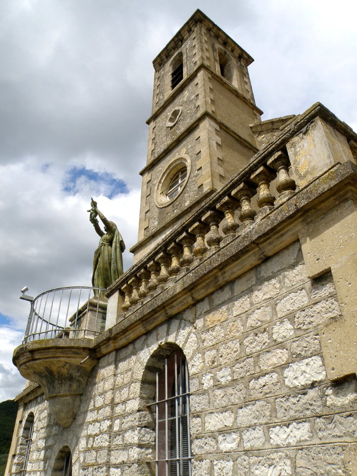 Pierrelongue Chapelle Notre-Dame-de-Consolation 16