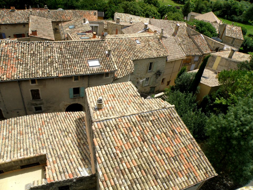Pierrelongue Vue d'ensemble 5
