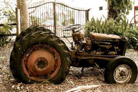 Tractor damoiseau guadeloupe