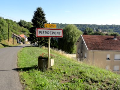 Pierrepont (Meurthe-et-M.) city limit sign