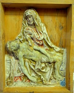 Pietà by Tilman Riemenschneider and workshop, c. 1515-1520, papier-mache and plaster - Mainfränkisches Museum - Würzburg, Germany - DSC04700