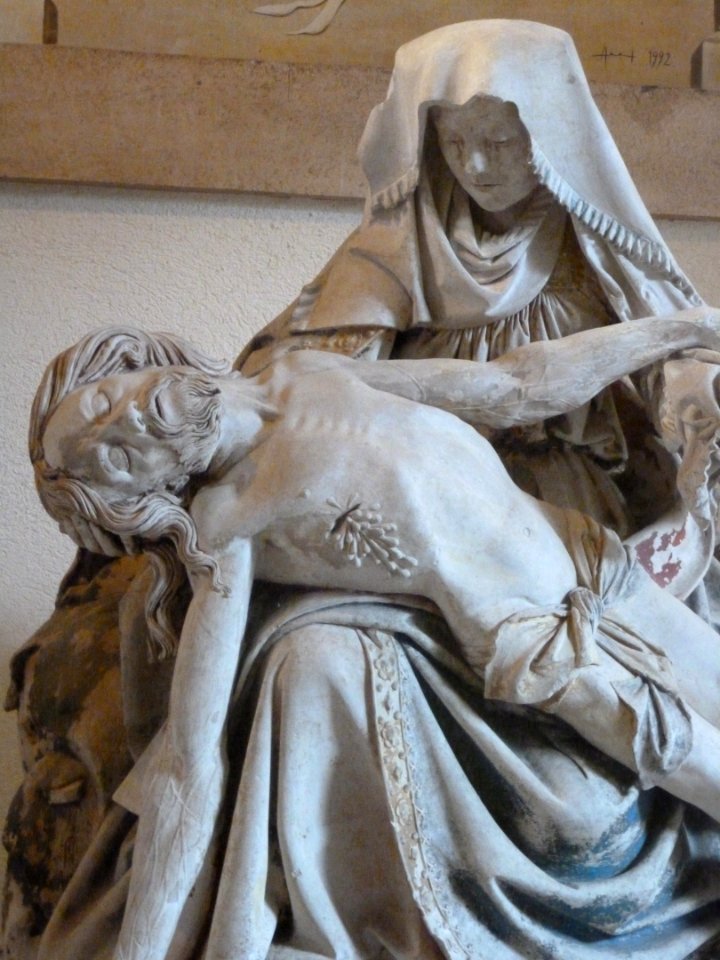 Pietà de l'abbaye Saint-Arnould (Metz) 05