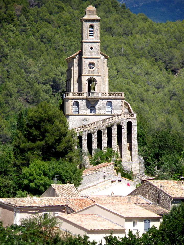 Pierrelongue Chapelle Notre-Dame-de-Consolation 1