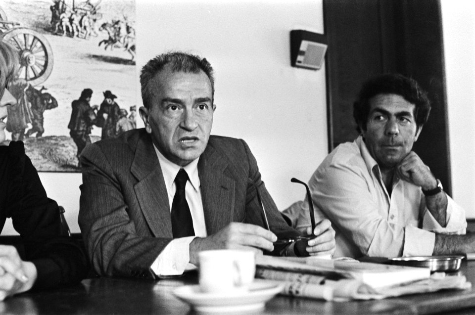 Pietro Ingrao (lid bestuur Italiaanse Communistische Partij) geeft persconferent, Bestanddeelnr 928-5640