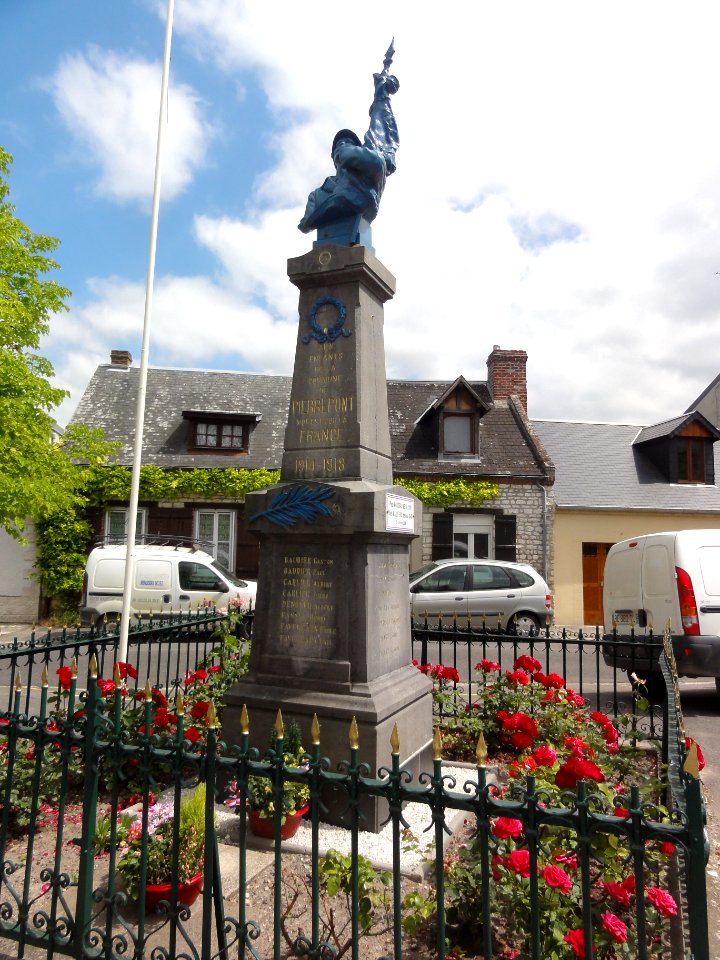 Pierrepont (Aisne) monument aux morts