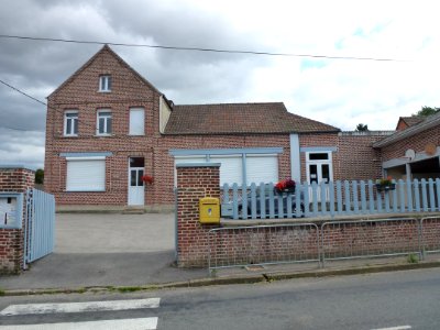 Pihem (Pas-de-Calais, Fr) école primaire Jacques Brel
