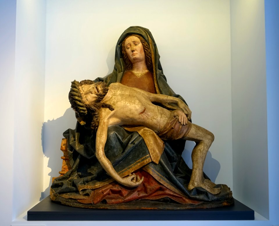 Pietà from the Dominikanerinnenkloster Weil, by a successor to Hans Multscher, Weil, Kreis Esslingen, 1471 AD - Landesmuseum Württemberg - Stuttgart, Germany - DSC03004