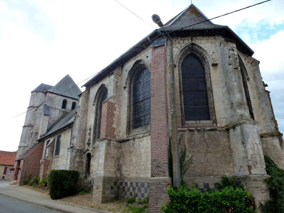 Pihem (Pas-de-Calais, Fr) église Saint-Pierre-aux-Liens chevet