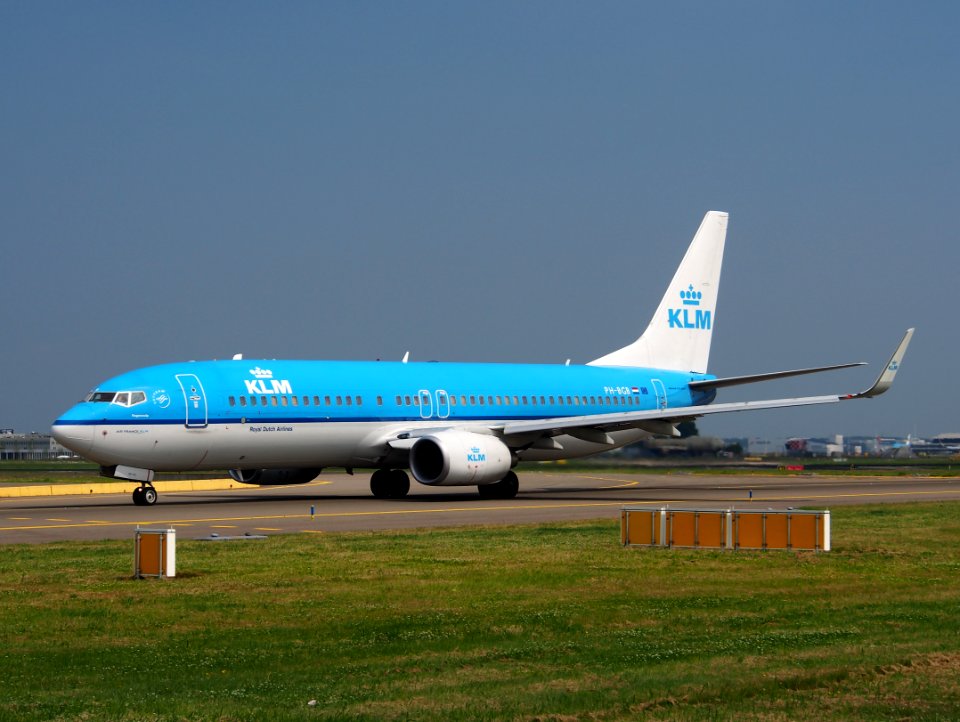 PH-BGB KLM Royal Dutch Airlines Boeing 737-8K2(WL) - cn 37594 pic2
