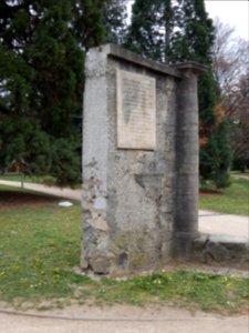 Pierre-Bénite - Parc Georges Manillier - Pilori d'Yvours 03