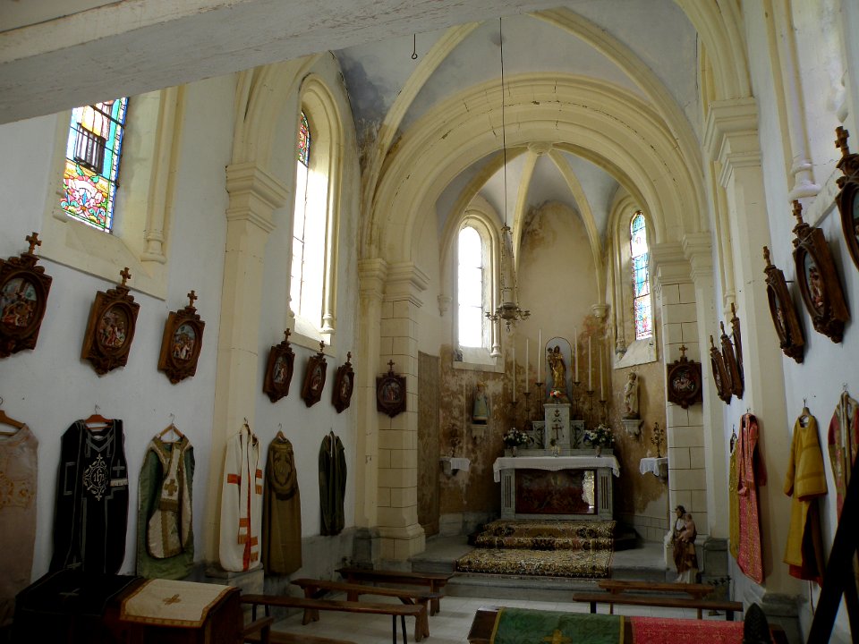 Pierrelongue Chapelle Notre-Dame-de-Consolation 31