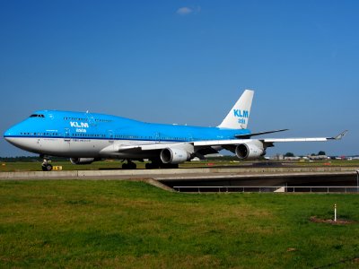 PH-BFY KLM Royal Dutch Airlines Boeing 747-406(M) - cn 30455 taxiing 18july2013 pic-005