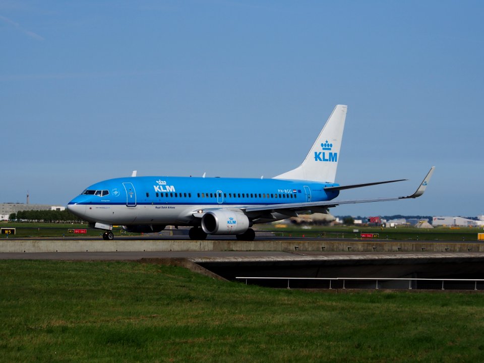 PH-BGG KLM Royal Dutch Airlines Boeing 737-7K2(WL) pic1
