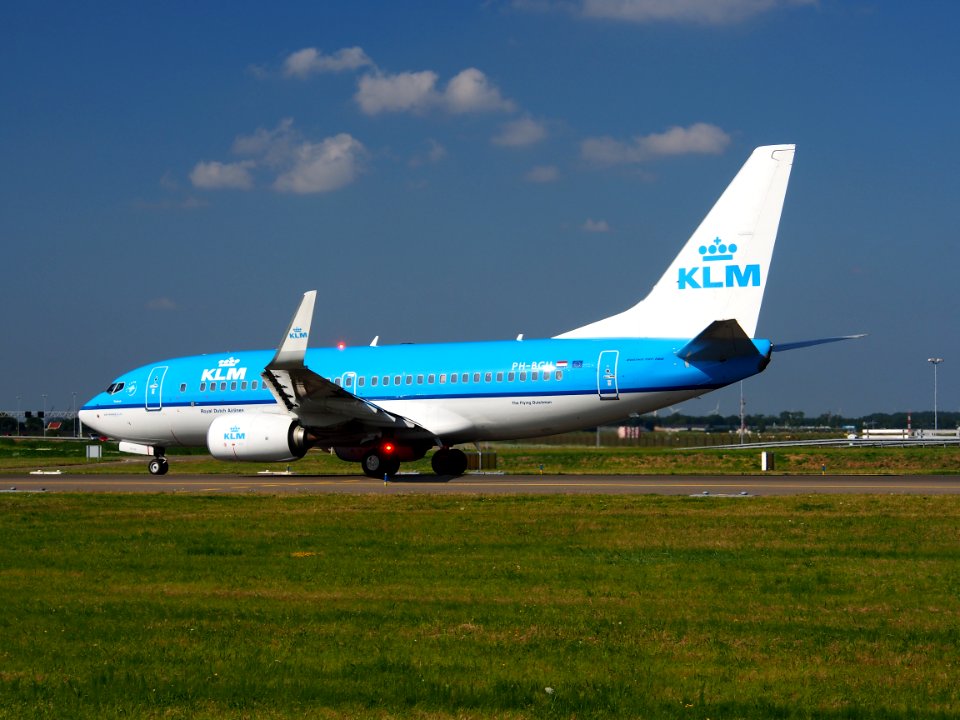 PH-BGU KLM Royal Dutch Airlines Boeing 737-7K2(WL) - cn 39257 taxiing 18july2013 pic-005