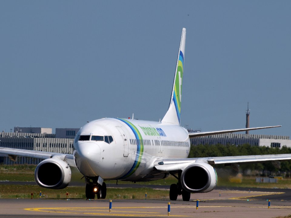 PH-HZJ Transavia Boeing 737-8K2(WL) - cn 30389, taxiing 21july2013 pic-001