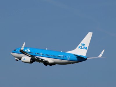 PH-BGD KLM Royal Dutch Airlines Boeing 737-7K2(WL) - cn 30366