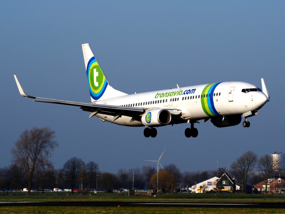 PH-HZI Transavia Boeing 737-8K2(WL) - cn 28380, landing at AMS Amsterdam (Schiphol), pic2