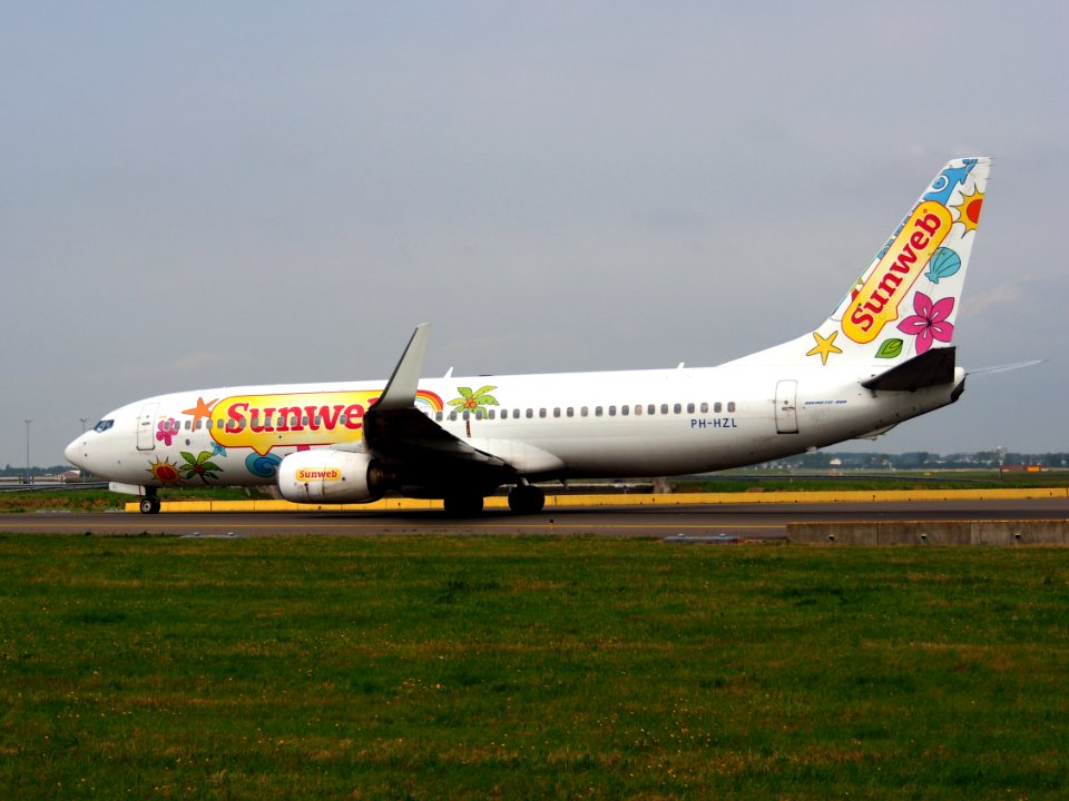 PH-HZL Transavia Boeing 737-8K2(WL) - cn 30391 14july2013 pic7