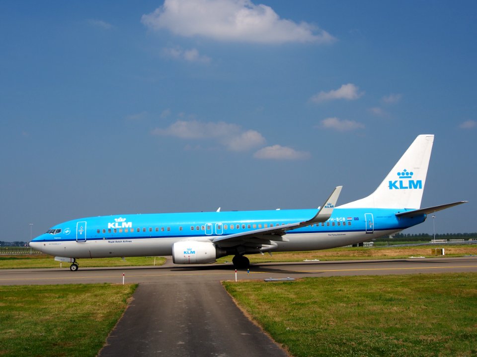 PH-BGB KLM Royal Dutch Airlines Boeing 737-8K2(WL) - cn 37594 pic4