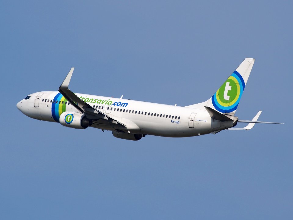 PH-HZI Transavia Boeing 737-8K2(WL) - cn 28380 take-off, 25august2013 pic-3