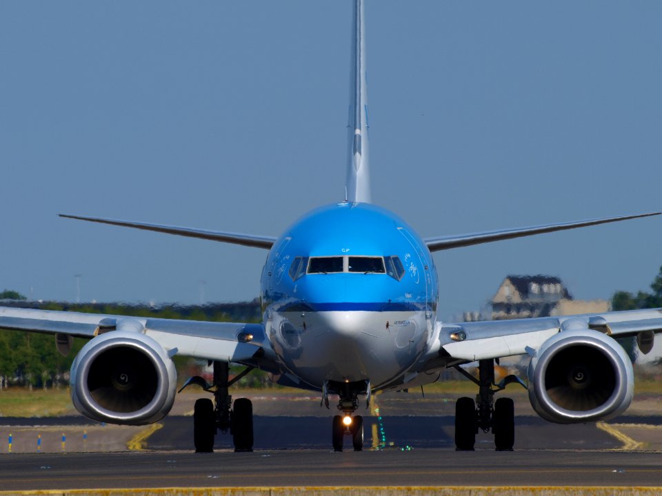 PH-BGP KLM Royal Dutch Airlines Boeing 737-7K2(WL) - cn 38127 taxiing 21july2013