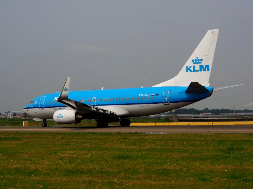 PH-BGF KLM Royal Dutch Airlines Boeing 737-7K2(WL) - cn 30365 taxiing 14Juli 2013 pic6