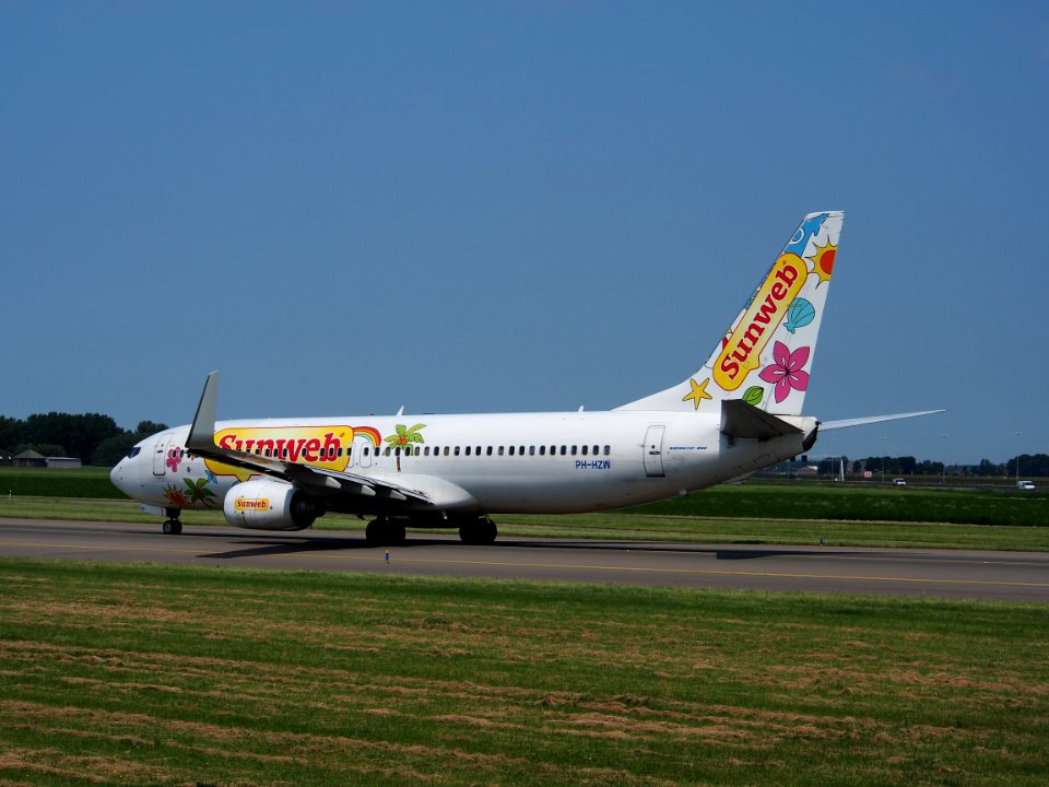 PH-HZW Transavia Sunweb Boeing 737-8K2 PH-HZW (msn 29345) pic7