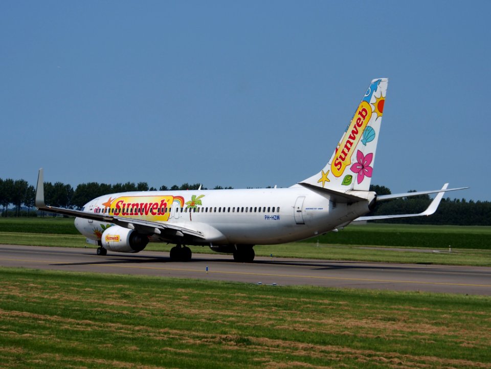 PH-HZW Transavia Sunweb Boeing 737-8K2 PH-HZW (msn 29345) pic8