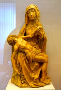 Pietà by Tilman Riemenschneider and workshop, c. 1510, linden wood - Mainfränkisches Museum - Würzburg, Germany - DSC04706