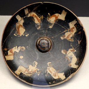Phiale with seated women in conversation, c. 500 BC, L 430 - Martin von Wagner Museum - Würzburg, Germany - DSC05472