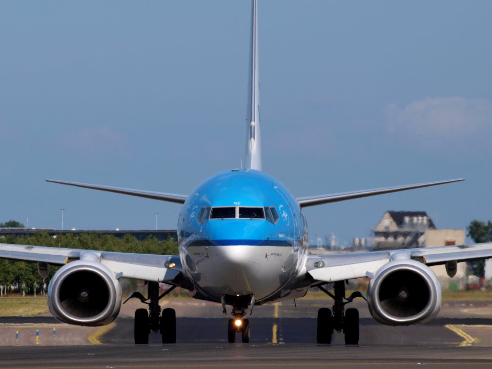 PH-BGC KLM Royal Dutch Airlines Boeing 737-8K2(WL) - cn 30361 taxiing 19july2013 pic-001