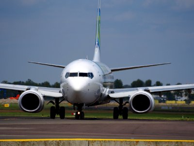 PH-HSB Transavia Boeing 737-8K2(WL) taxiing at Schiphol (AMS - EHAM), The Netherlands, 18may2014, pic-1