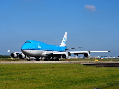 PH-BFO KLM Royal Dutch Airlines Boeing 747-406(M) - cn 25413 taxiing 18july2013 pic-003