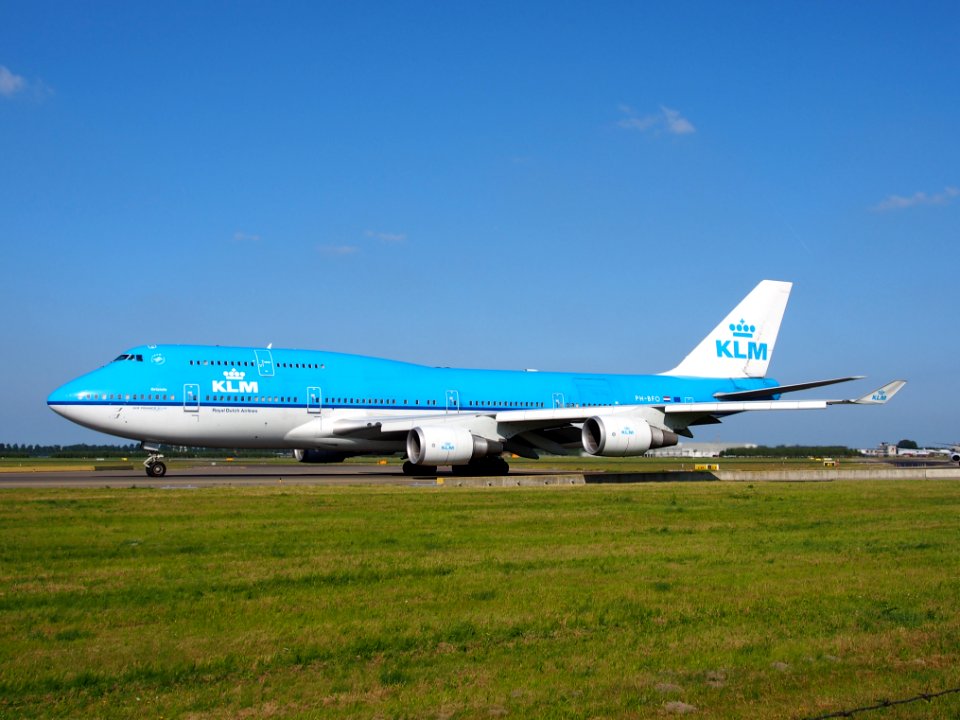 PH-BFO KLM Royal Dutch Airlines Boeing 747-406(M) - cn 25413 taxiing 18july2013 pic-005