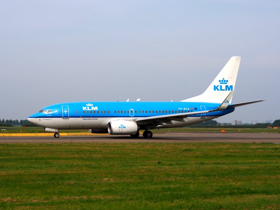 PH-BGX KLM Royal Dutch Airlines Boeing 737-7K2(WL) - cn 38635 taxiing 13july2013 pic2