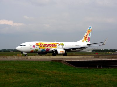 PH-HZL Transavia Boeing 737-8K2(WL) - cn 30391 14july2013 pic4