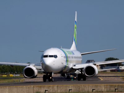 PH-HZN Transavia Boeing 737-8K2(WL) - cn 32943 taxiing 21july2013 pic-001
