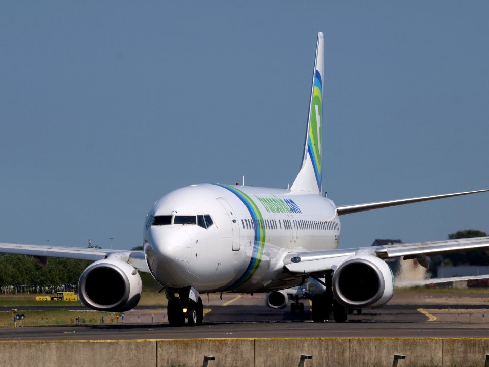 PH-HZN Transavia Boeing 737-8K2(WL) - cn 32943 taxiing 21july2013 pic-002
