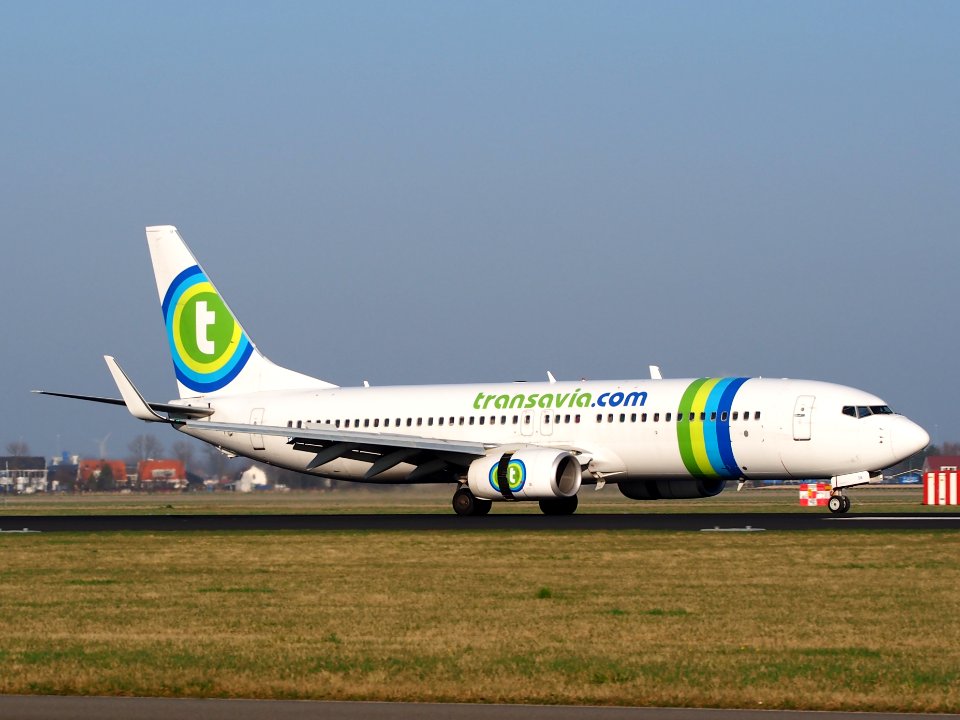 PH-HSB Transavia Boeing 737-8K2(WL), landing at Schiphol (AMS - EHAM), Netherlands, pic4