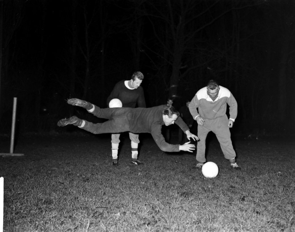 Piet Kraak , trainer bij Blauw-Wit, Bestanddeelnr 913-2658