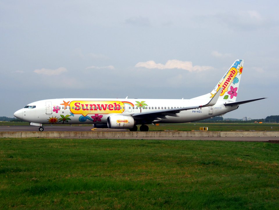 PH-HZL Transavia Boeing 737-8K2(WL) - cn 30391 14july2013 pic5