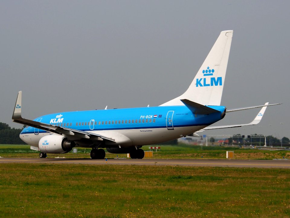 PH-BGN KLM Royal Dutch Airlines Boeing 737-7K2(WL) - cn 38125 taxiing 14july2013 pic4