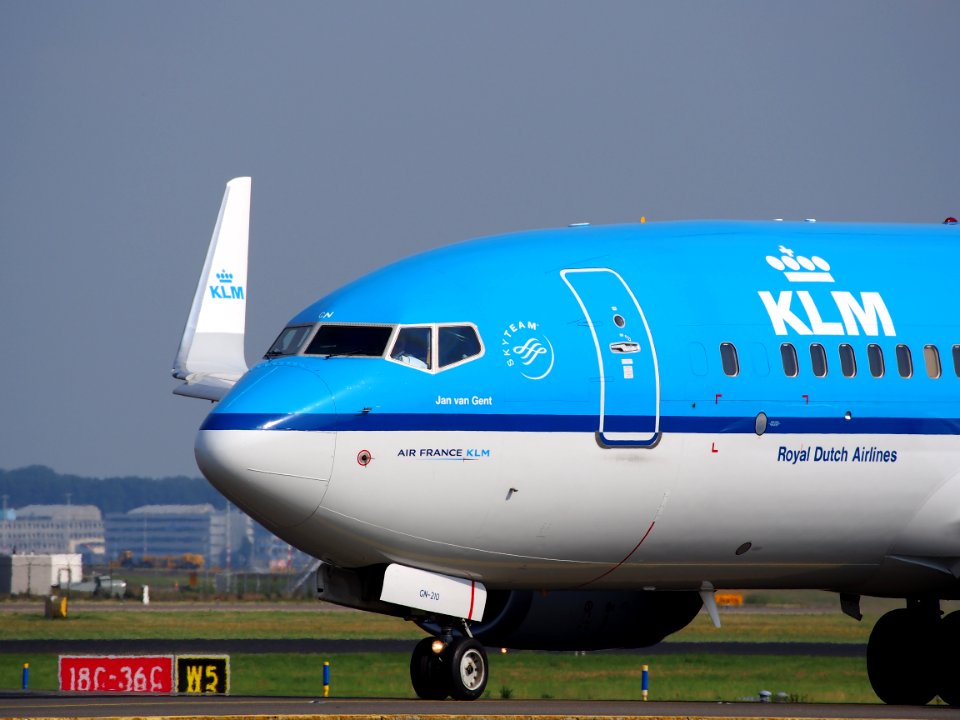 PH-BGN KLM Royal Dutch Airlines Boeing 737-7K2(WL) - cn 38125 taxiing, 25august2013 pic-2